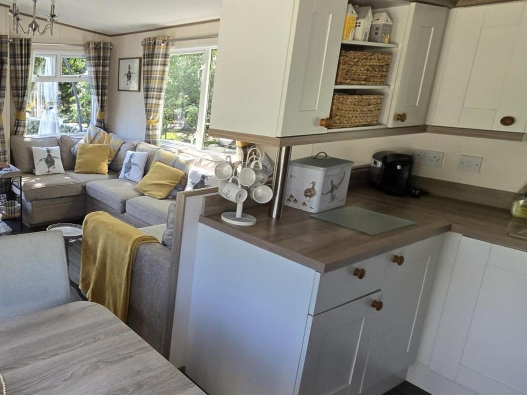 Luxury Lakeside Caravan With Hottub And Private Fishing Peg, Tattershall Lakes Exterior foto