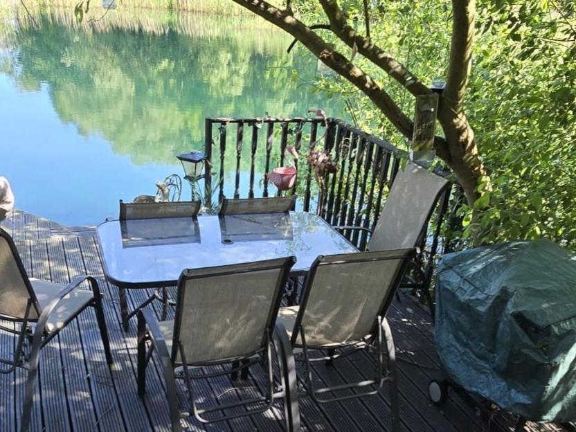 Luxury Lakeside Caravan With Hottub And Private Fishing Peg, Tattershall Lakes Exterior foto